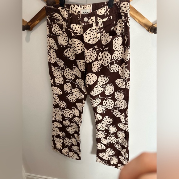 BDG- 90s MIDRISE BOOTCUT - STRAWBERRY PATTERN- Size 28 - Picture 4 of 14